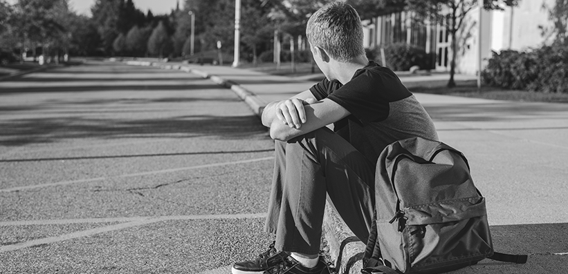 Adolescent suicidal ideation: dissecting the role of sex in depression and NSSI predictors